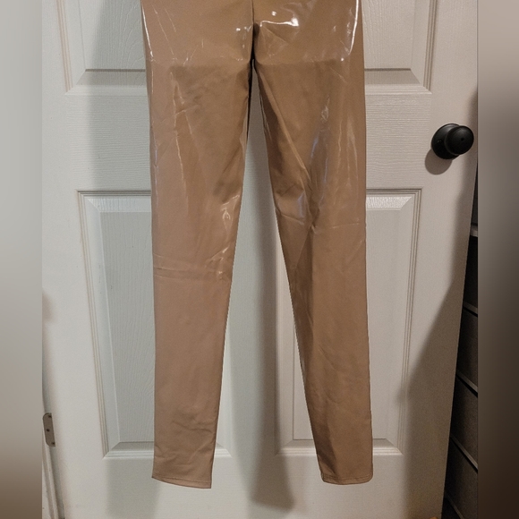 NWT Rare Forever 21 Vinyl PVC Bandeau Leggings Coord Set - Picture 15 of 16